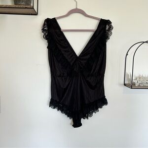 Vintage Elissia Black V Neck Lace Nightie Romper Bodysuit Size Medium